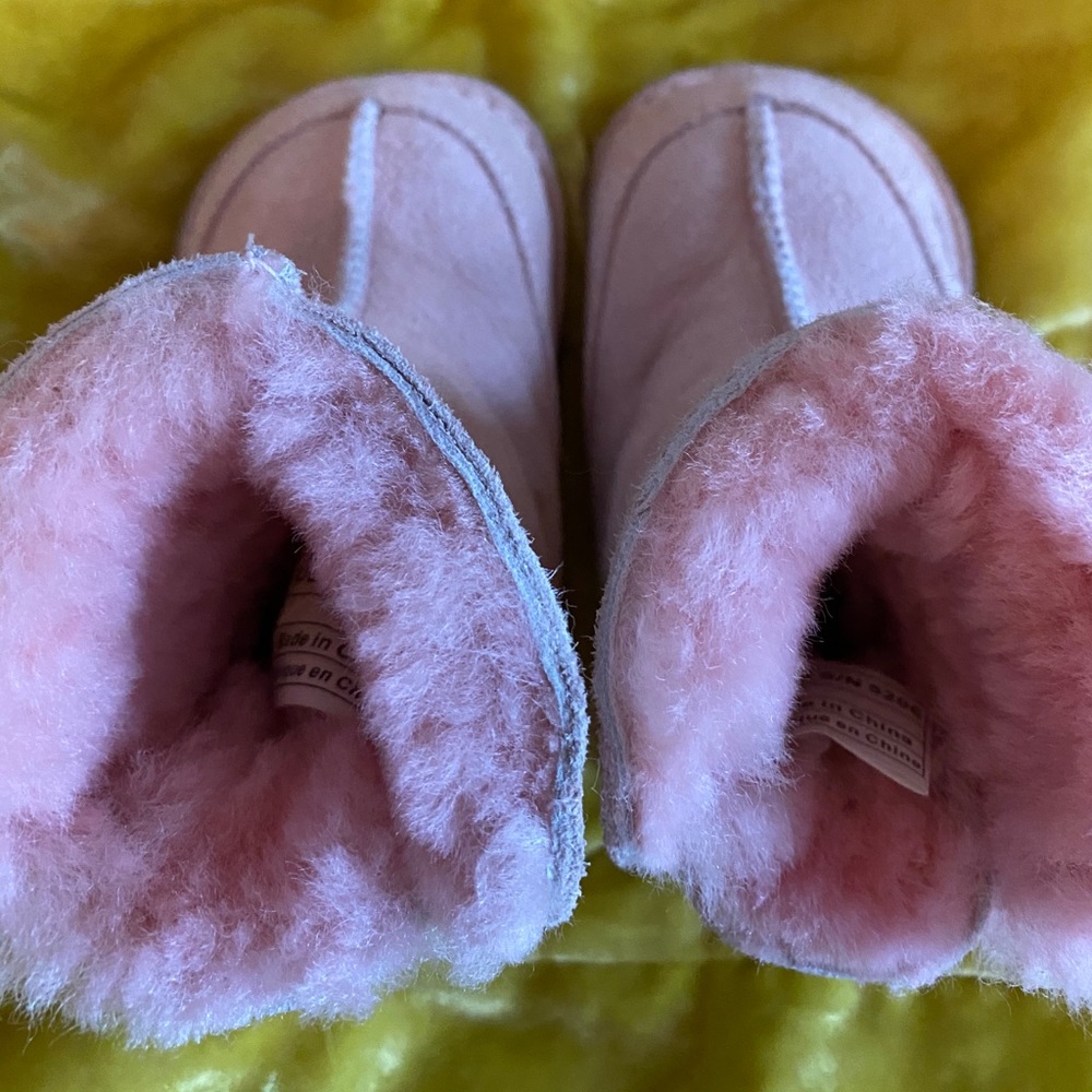 Ugg baby booties
